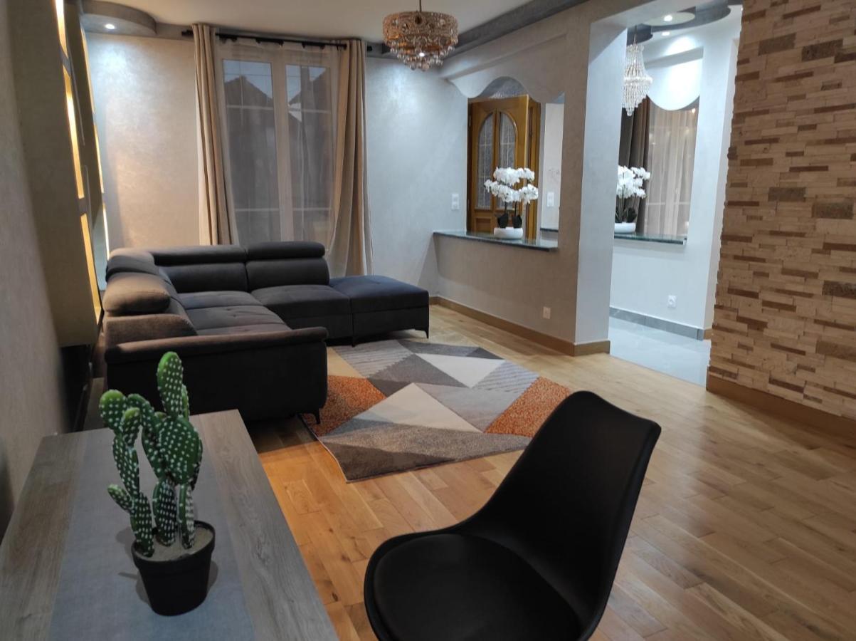 Maison Elegante Et Spacieuse Ecouen Ngoại thất bức ảnh